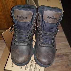 Boots.😷buy 3 get 1 free😷